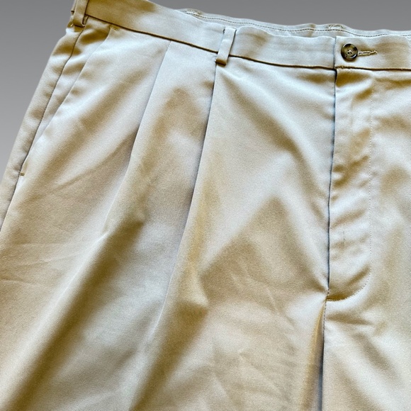 ROUNDTREE & YORKE Mens Khaki Shorts Golf Travel Casual Summer Classic Tan 46 - Picture 4 of 9